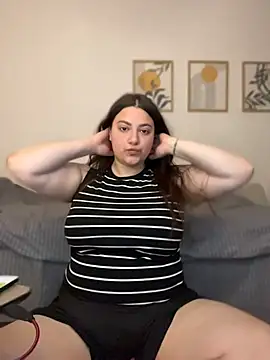 Snapshot of cutie_doll_ chatting on 05.30.26 cutie doll online show from 05.30.26