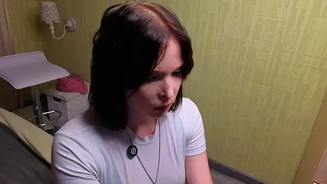 Snapshot of CryBabyVital chatting on 05.23.26 CryBabyVital online show from 05.23.26