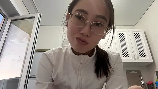 Snapshot of VickieTrudo chatting on 06.22.26 VickieTrudo online show from 06.22.26
