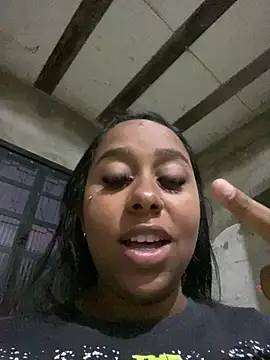 Snapshot of jhenannyy chatting on 06.26.26 jhenannyy online show from 06.26.26