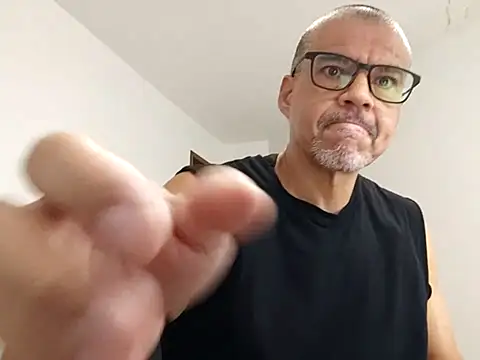 Gaceru01006 online show from 06.26.26