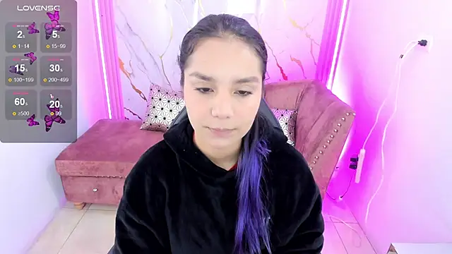 Snapshot of Cami_monroe_m chatting on 05.26.26 Cami monroe m online show from 05.26.26