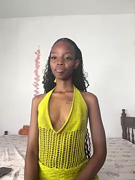 Snapshot of prettyzuriel chatting on 05.23.26 prettyzuriel online show from 05.23.26
