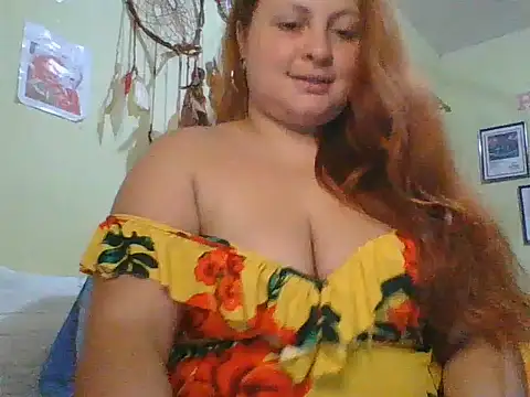 Snapshot of LafresaAmor chatting on 06.15.26 LafresaAmor online show from 06.15.26