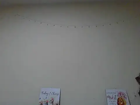 Cutezipora online show from 07.06.26