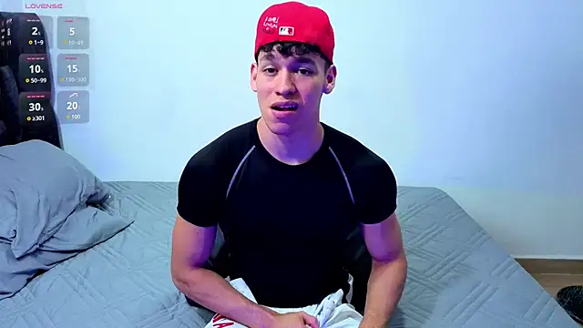 Snapshot of Luke_Muscle chatting on 07.09.26 Luke Muscle online show from 07.09.26