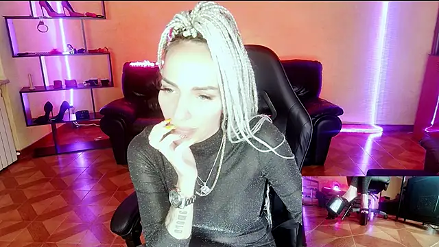 Monicamaxwell online show from 05.30.26