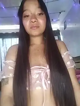 Snapshot of Dayanna_caro chatting on 06.18.26 Dayanna caro online show from 06.18.26