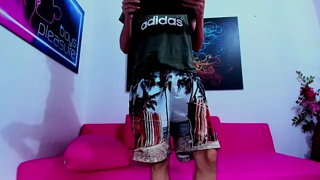 Snapshot of Khody_sweet chatting on 05.28.26 Khody sweet online show from 05.28.26