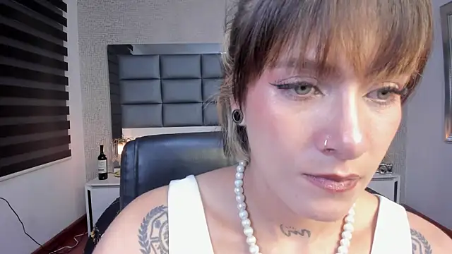Snapshot of Mrs_Regina_clk chatting on 07.07.26 Mrs Regina clk online show from 07.07.26