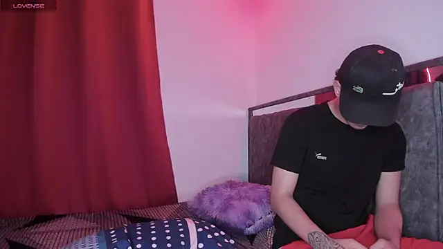 Kitty Hot19 online show from 07.28.26