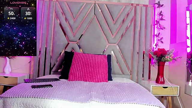 Snapshot of hada_russo chatting on 07.15.26 hada russo online show from 07.15.26