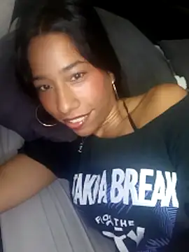 Snapshot of Valentina21aa chatting on 06.05.26 Valentina21aa online show from 06.05.26