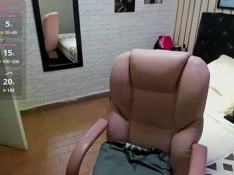 nikki nikoll online show from 06.25.26