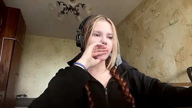 Snapshot of SusanaLeichty chatting on 05.30.26 SusanaLeichty online show from 05.30.26