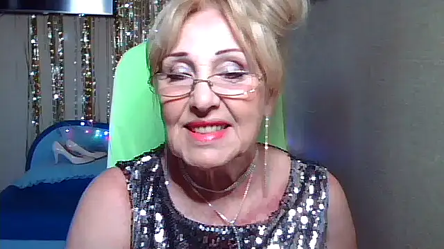 Snapshot of Wena-Sweety chatting on 05.25.26 Wena-Sweety online show from 05.25.26