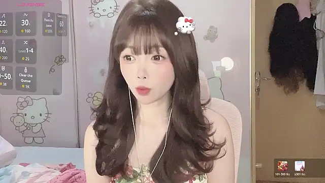 Snapshot of Una_2026 chatting on 05.31.26 Una 2026 online show from 05.31.26