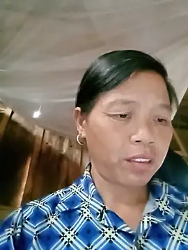 Snapshot of Elfledaa chatting on 06.19.26 Elfledaa online show from 06.19.26