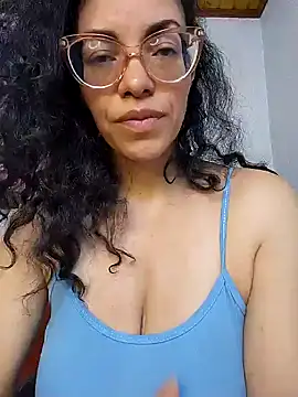 LUCI LOVE online show from 12.23.24