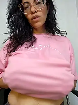 LUCI LOVE online show from 01.25.25