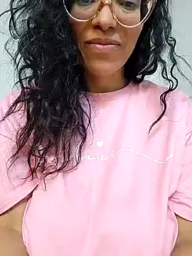 LUCI LOVE online show from 01.25.25