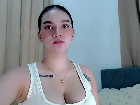 Snapshot of slutty_anna29 chatting on 06.14.26 slutty anna29 online show from 06.14.26
