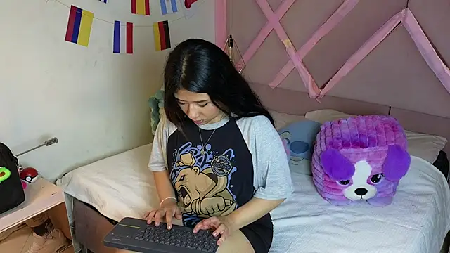 Snapshot of miss_japan_ chatting on 07.13.26 miss japan online show from 07.13.26
