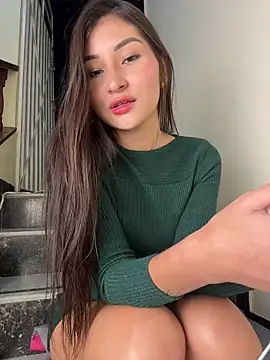 Snapshot of Aylin-fire chatting on 05.27.26 Aylin-fire online show from 05.27.26