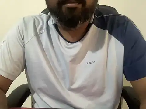 Snapshot of incestfukcerr chatting on 06.25.26 incestfukcerr online show from 06.25.26