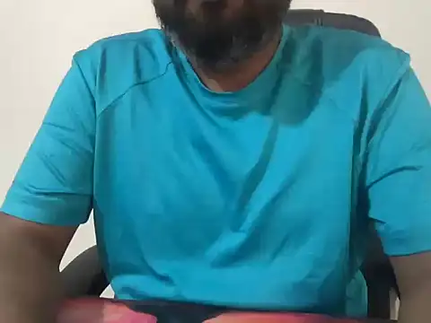 Snapshot of incestfukcerr chatting on 06.29.26 incestfukcerr online show from 06.29.26