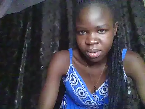 Snapshot of small_diva chatting on 06.01.26 small diva online show from 06.01.26