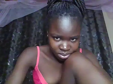 Snapshot of small_diva chatting on 07.26.26 small diva online show from 07.26.26