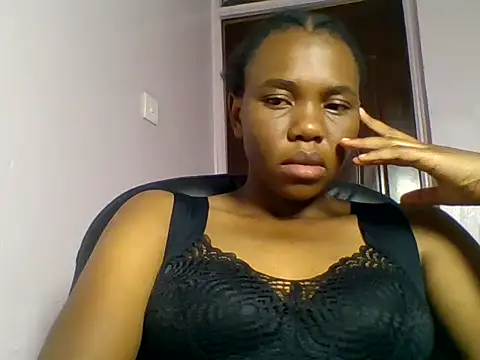 Snapshot of kittydew chatting on 06.21.26 kittydew online show from 06.21.26