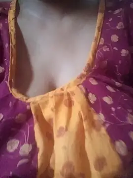 Snapshot of Desi_mona786 chatting on 05.26.26 Desi mona786 online show from 05.26.26