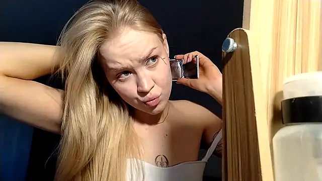 Luna liss  online show from 06.02.26