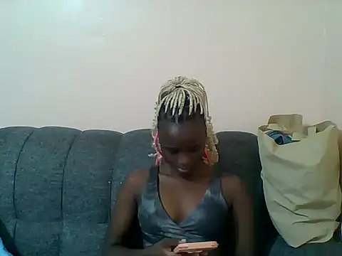 Snapshot of Beauty-Anka chatting on 06.25.26 Beauty-Anka online show from 06.25.26
