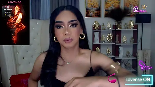 Snapshot of FuckingDollz chatting on 06.25.26 FuckingDollz online show from 06.25.26