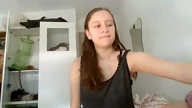 SoftieSophie online show from 06.28.26
