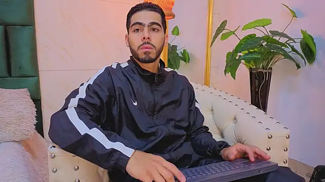 Snapshot of Jadiel_Stone chatting on 06.10.26 Jadiel Stone online show from 06.10.26