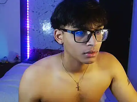 Snapshot of Mr_yisuzz chatting on 06.01.26 Mr yisuzz online show from 06.01.26