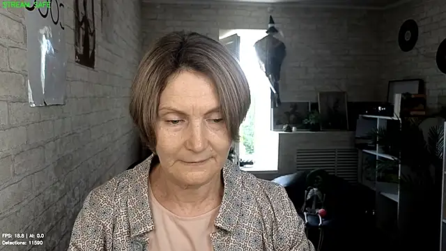 Snapshot of Mabel_Magic chatting on 06.18.26 Mabel Magic online show from 06.18.26