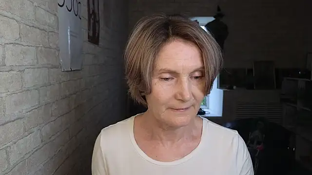 Snapshot of Mabel_Magic chatting on 06.25.26 Mabel Magic online show from 06.25.26