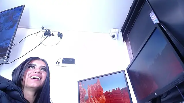 Snapshot of Shayla_Gray chatting on 06.12.26 Shayla Gray online show from 06.12.26