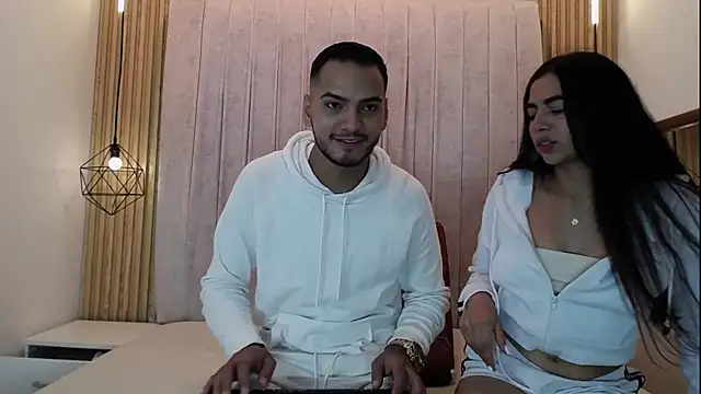 Snapshot of CarolinaySebas chatting on 06.20.26 CarolinaySebas online show from 06.20.26