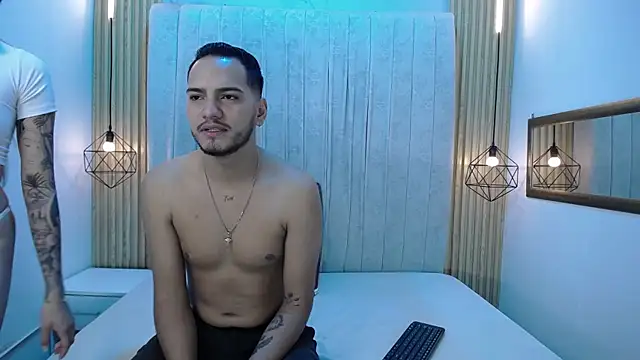 Snapshot of CarolinaySebas chatting on 07.08.26 CarolinaySebas online show from 07.08.26