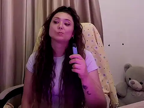 Lola Creolla online show from 05.27.26