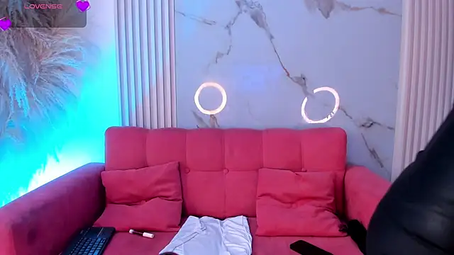 HottieVeroo  online show from 07.28.26