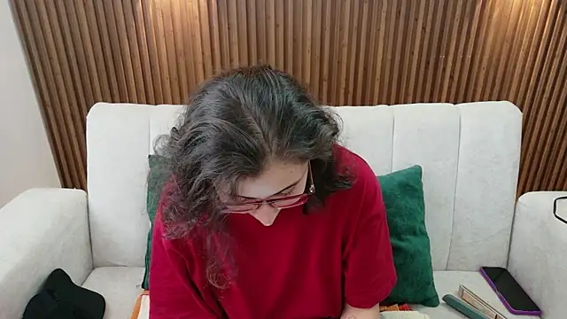 Snapshot of feelena_mysoull chatting on 07.02.26 feelena mysoull online show from 07.02.26