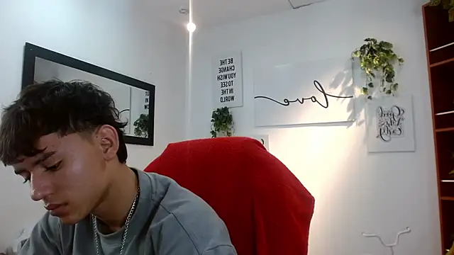 Snapshot of Ryan_grayx chatting on 06.16.26 Ryan grayx online show from 06.16.26