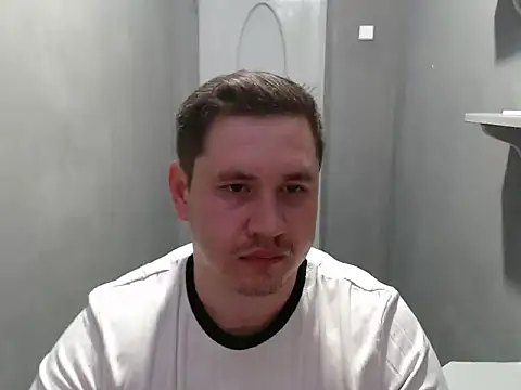Snapshot of Max_Marlyn chatting on 05.30.26 Max Marlyn online show from 05.30.26